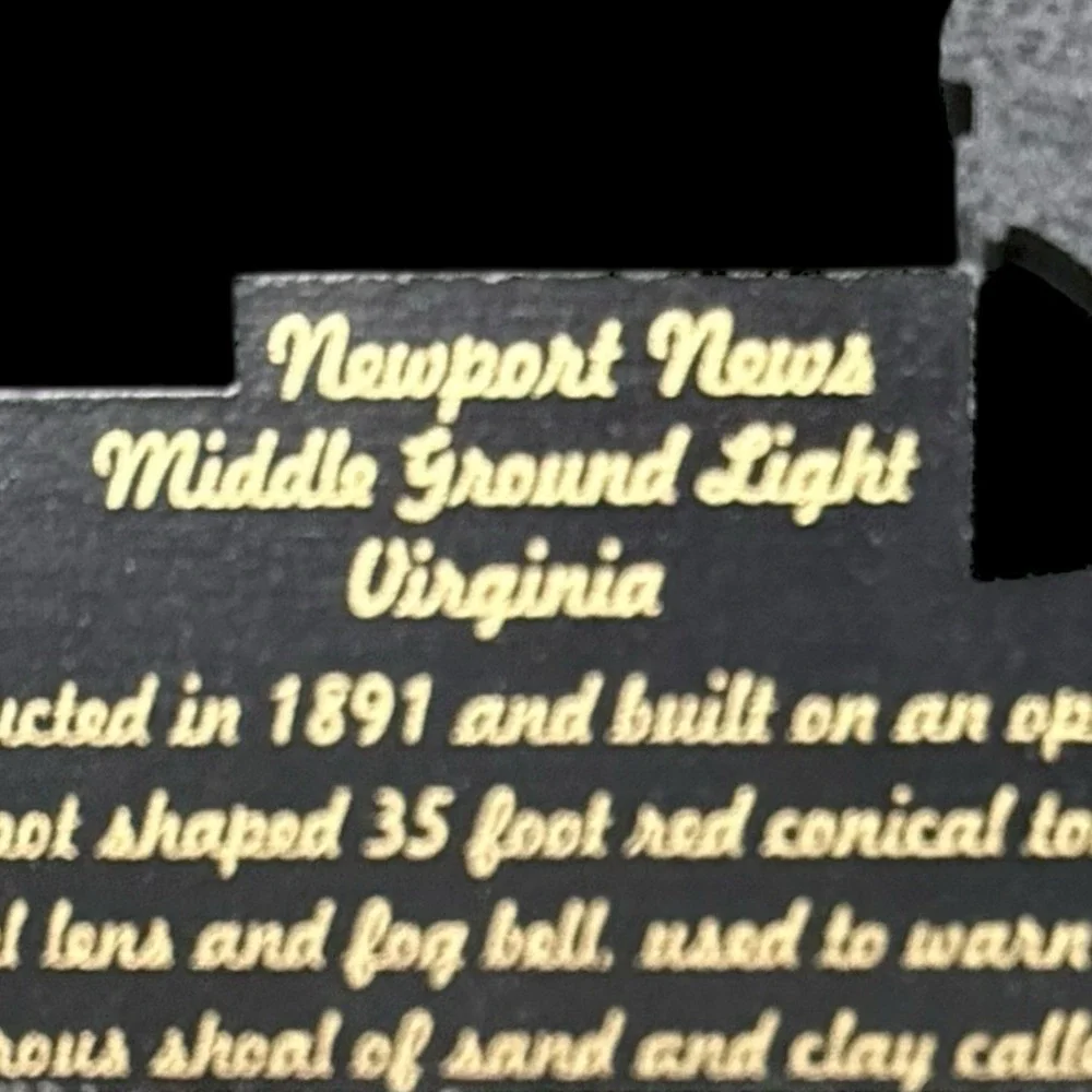 Newport News Middle Ground Light, Virginia Shelia's Shelf Sitter with Box‎ 2000